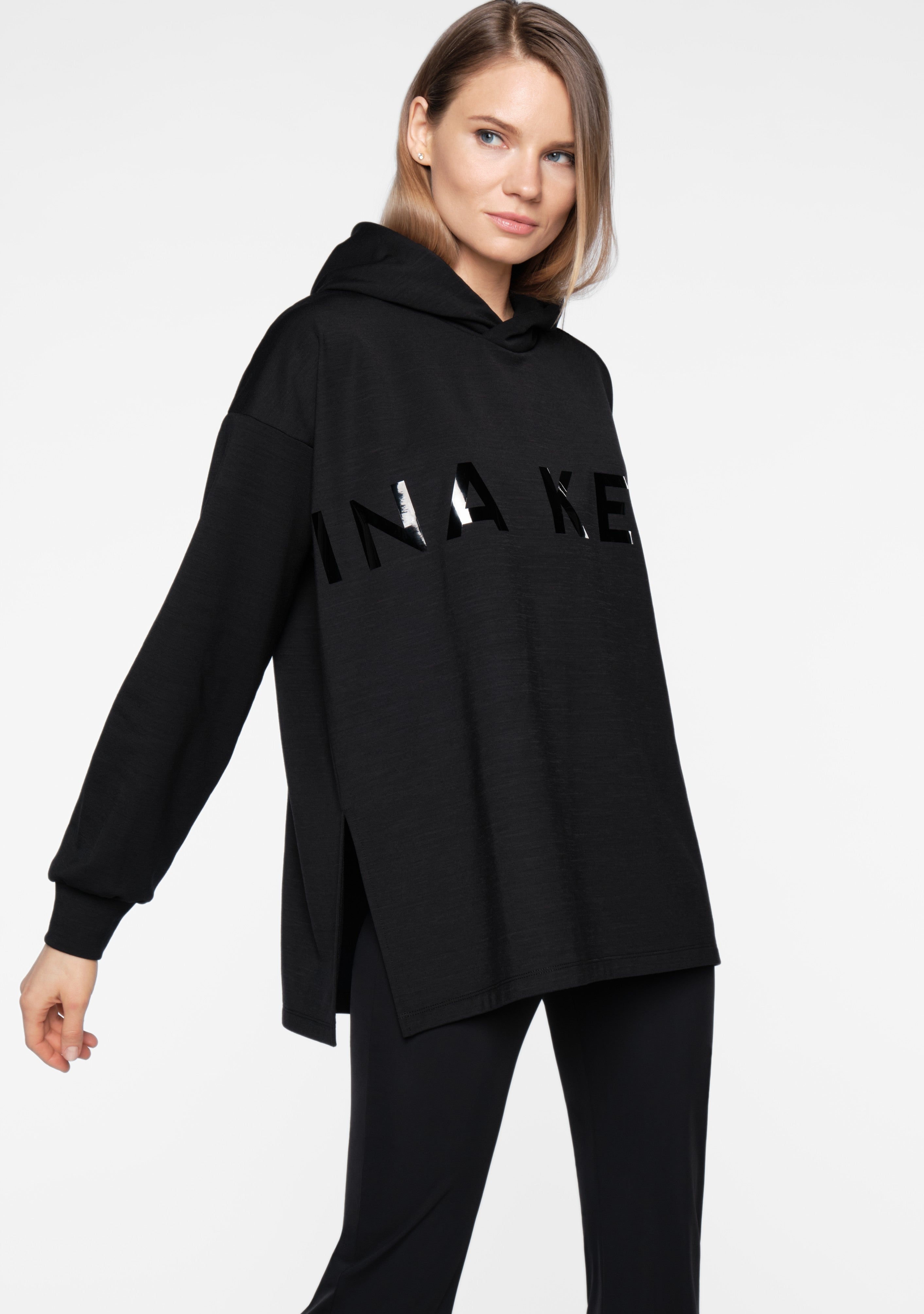 SPIRIT Sweater black - INA KESS International